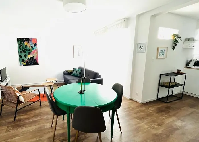 Au Perron Avec Garage Et Balcon A Ribeauville